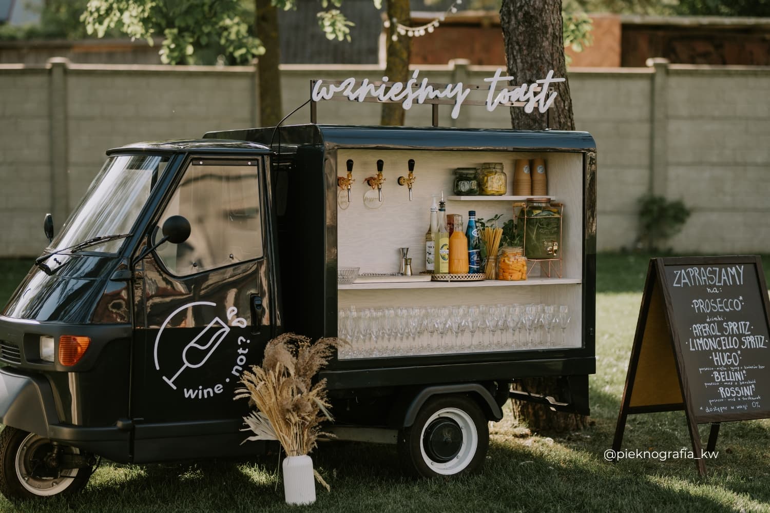 Zdjęcie z galerii Wine Not? – mobilnego baru Frizzante