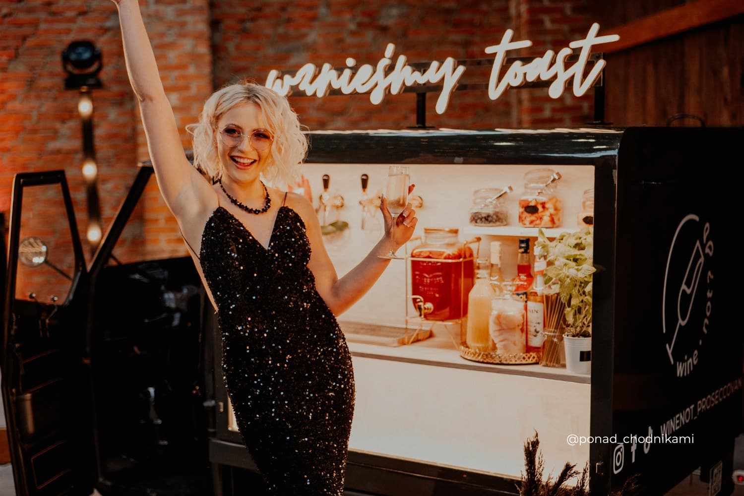Zdjęcie z galerii Wine Not? – mobilnego baru Frizzante